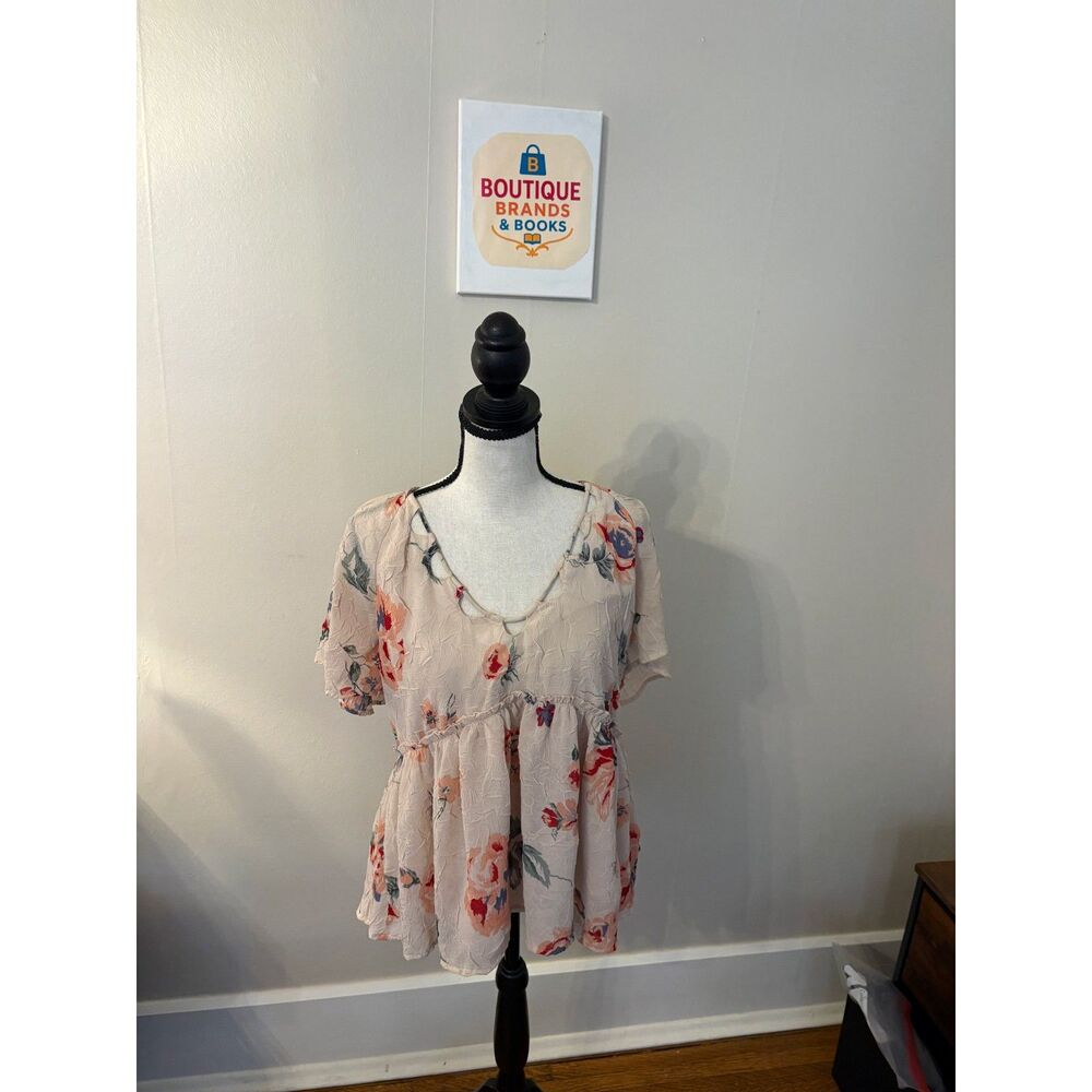 Lucky Brand Floral Peplum Blouse Women’s Medium Blush Flutter Sleeve
